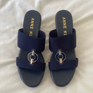 NWT Anne Klein Hadya wedge sandal